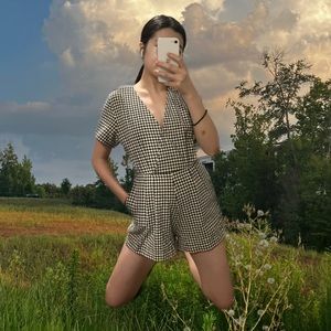 Mitr V-line plaided jumper with pockets